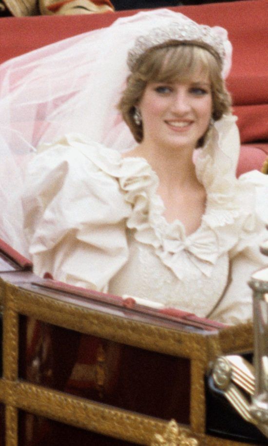 Hidden Details On Royal Wedding Dresses (Diana/Kate/Meghan) You Didn't ...