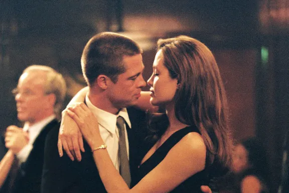 10 Movie Stars Caught Cheating With Their Costars