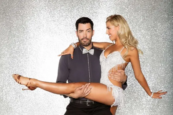 Dancing With The Stars 2017: Full Cast For Season 25 (With Pics)