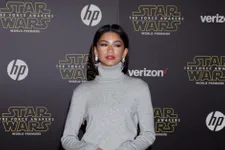 Zendaya Just Stepped Out In A Show Stopping Metallic Dress