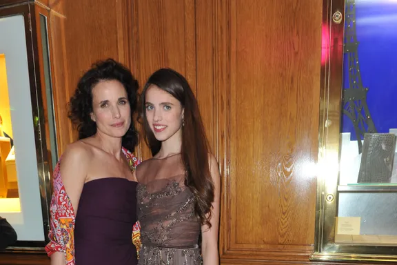 Popular Celebrities You Might Not Know Have Famous Mothers