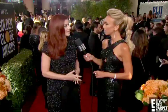 Debra Messing Calls Out E! Network During Red Carpet Interview With E!