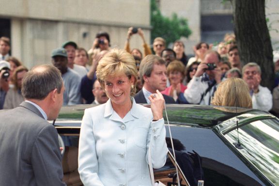 Princess Diana Looks That The Queen Didn't Approve Of
