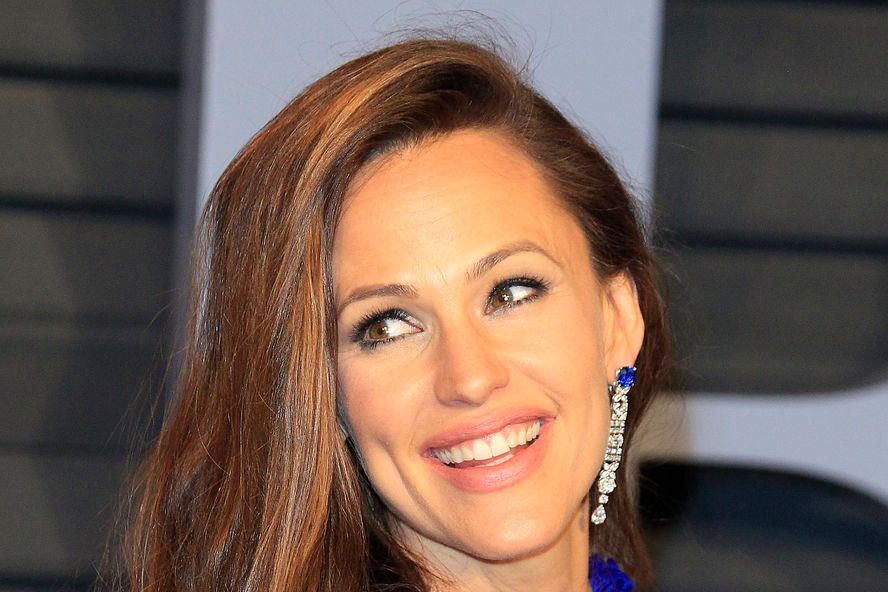 Jennifer Garner Reveals What She Was Thinking During That Infamous Oscars Moment