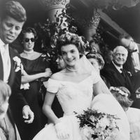 14 Hidden Details On Jackie Kennedy's Wedding Dress You Didn't Know About