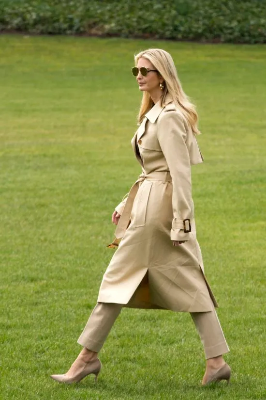 epa06636076 First daughter Ivanka Trump walks across the South Lawn of the White House to depart by Marine One with her father US President Donald J. Trump (not pictured), in Washington, DC, USA, 29 March 2018.
