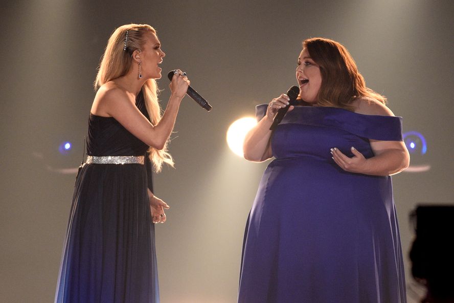 This Is Us Star Chrissy Metz Wows With 2019 ACM Awards Performance With Carrie Underwood