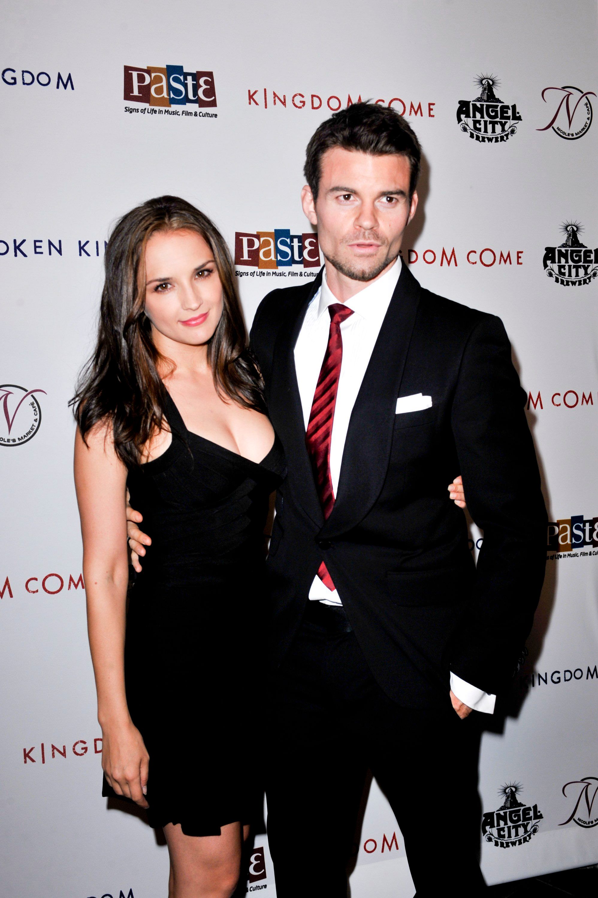 rachael-leigh-cook-and-daniel-gillies-announce-split-after-almost-15