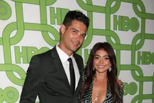 Modern Family’s Sarah Hyland And Bachelor Nation’s Wells Adams Are Engaged