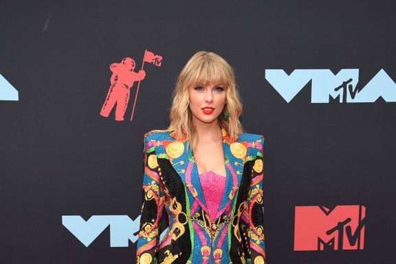 Taylor Swift Shares Open Letter About How Scooter Braun And Scott Borchetta Are Jeopardizing Her Work
