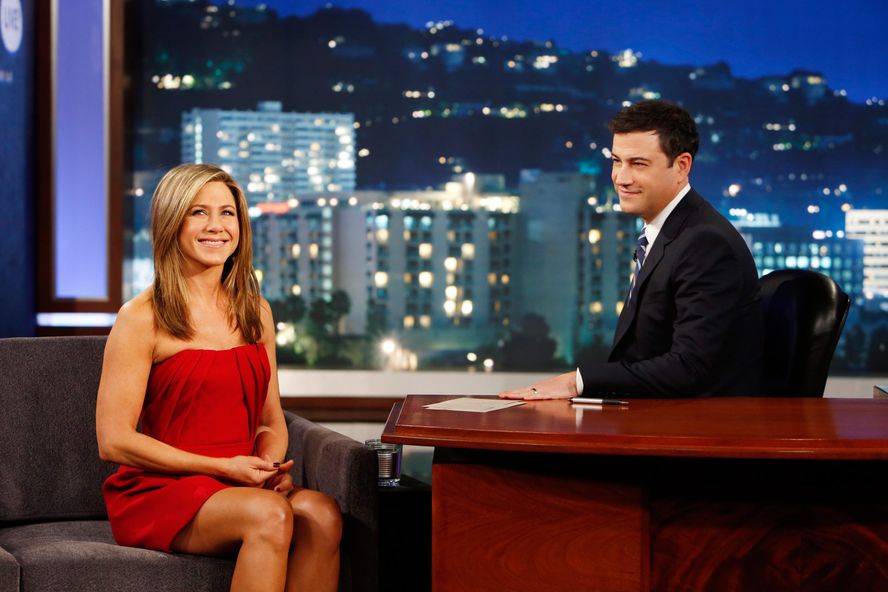Jennifer Aniston Presents Jimmy Kimmel With His Friendsgiving Meal