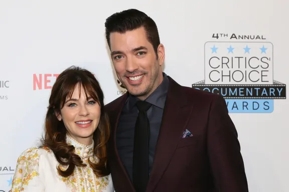 Zooey Deschanel And Jonathan Scott Make Their Red Carpet Debut At The Critics’ Choice Documentary Awards