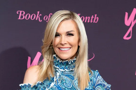 ‘RHONYC’ Star Tinsley Mortimer Shows Off Her Engagement Ring At Thanksgiving Dinner