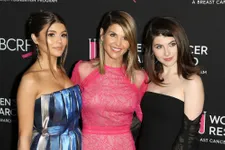 Lori Loughlin “Outraged” Over Prosecutors Releasing Daughters’ Rowing Photos From College Admissions Scandal