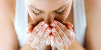 5 Best Face Cleansers For Acne-Prone Skin