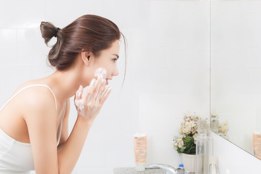 The 5 Best Exfoliators For AcneProne Skin Fame10