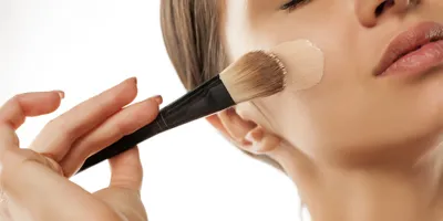 The 5 Best Foundations For Dry Skin