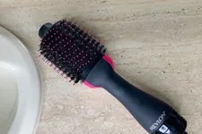 An Honest Review Of The Revlon One-Step Hair Dryer & Volumizer: Is it Worth The Hype?