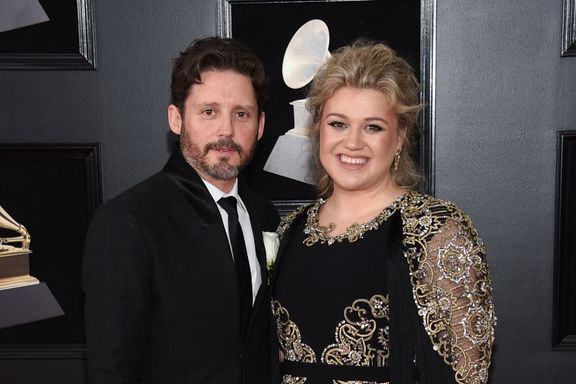 Kelly Clarkson Given Primary Physical Custody Of Kids Amid Divorce