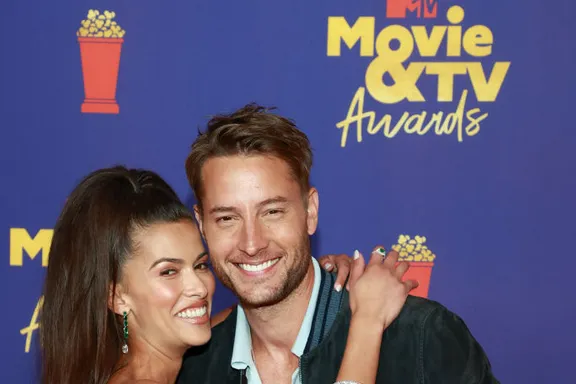 Justin Hartley Makes Red Carpet Debut With Girlfriend Sofia Pernas