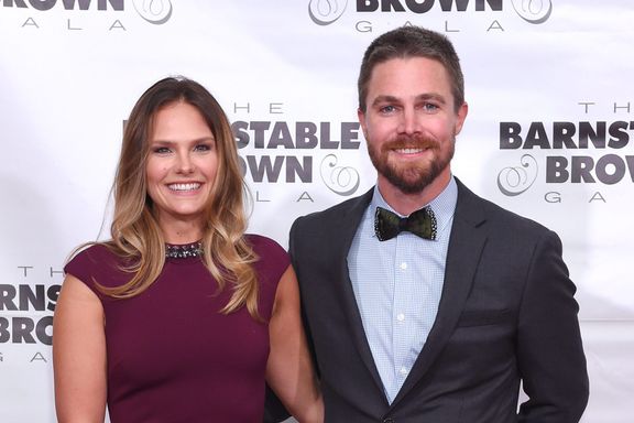Stephen Amell Confirms He Was Removed From Flight After Public Argument With Wife