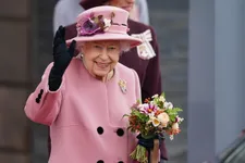 Queen Elizabeth Has Sprained Back And Misses Public Ceremony
